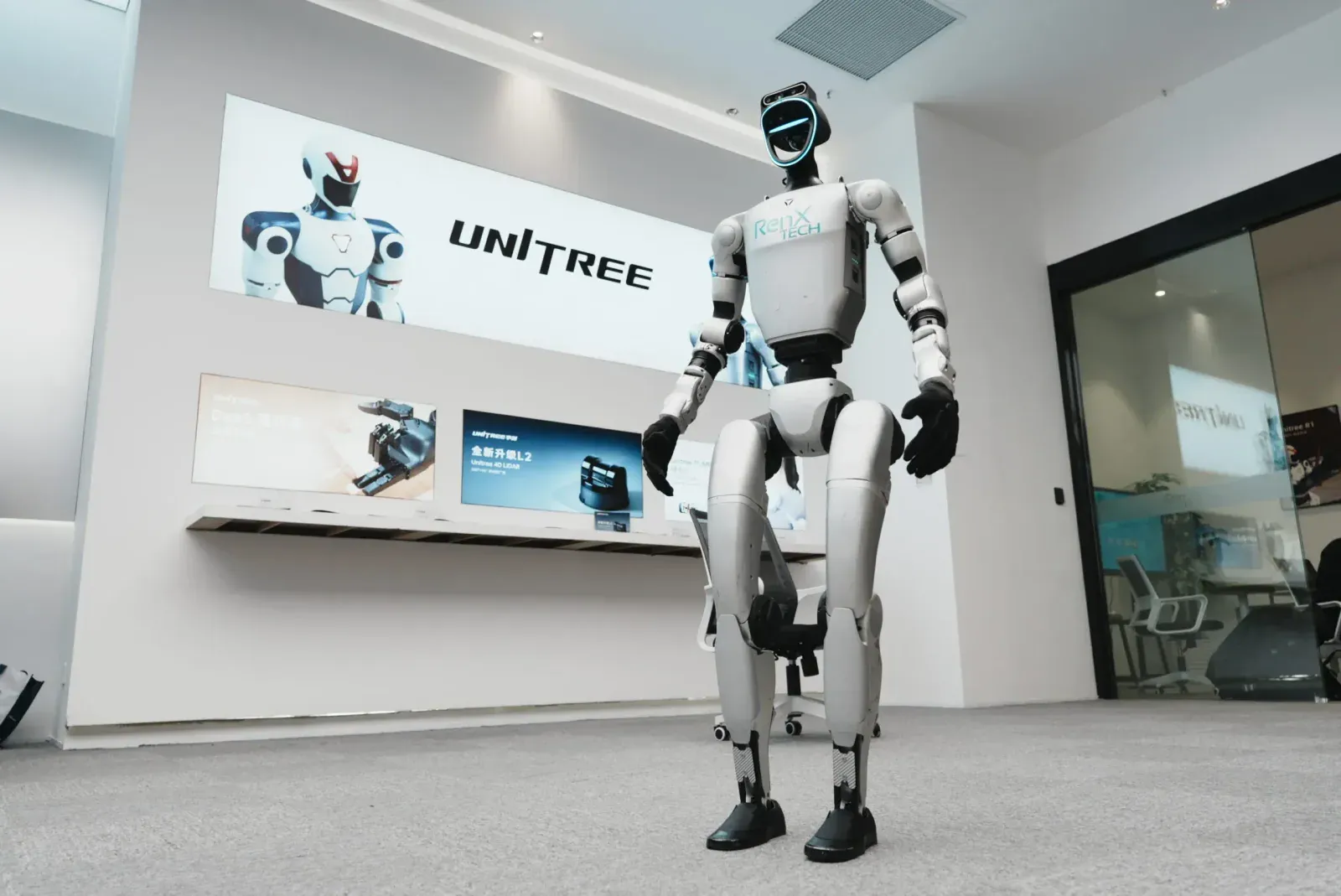 5.5-Hour Drone Delivery & Robotaxi Cutting-Edge Tech Tour in Shanghai