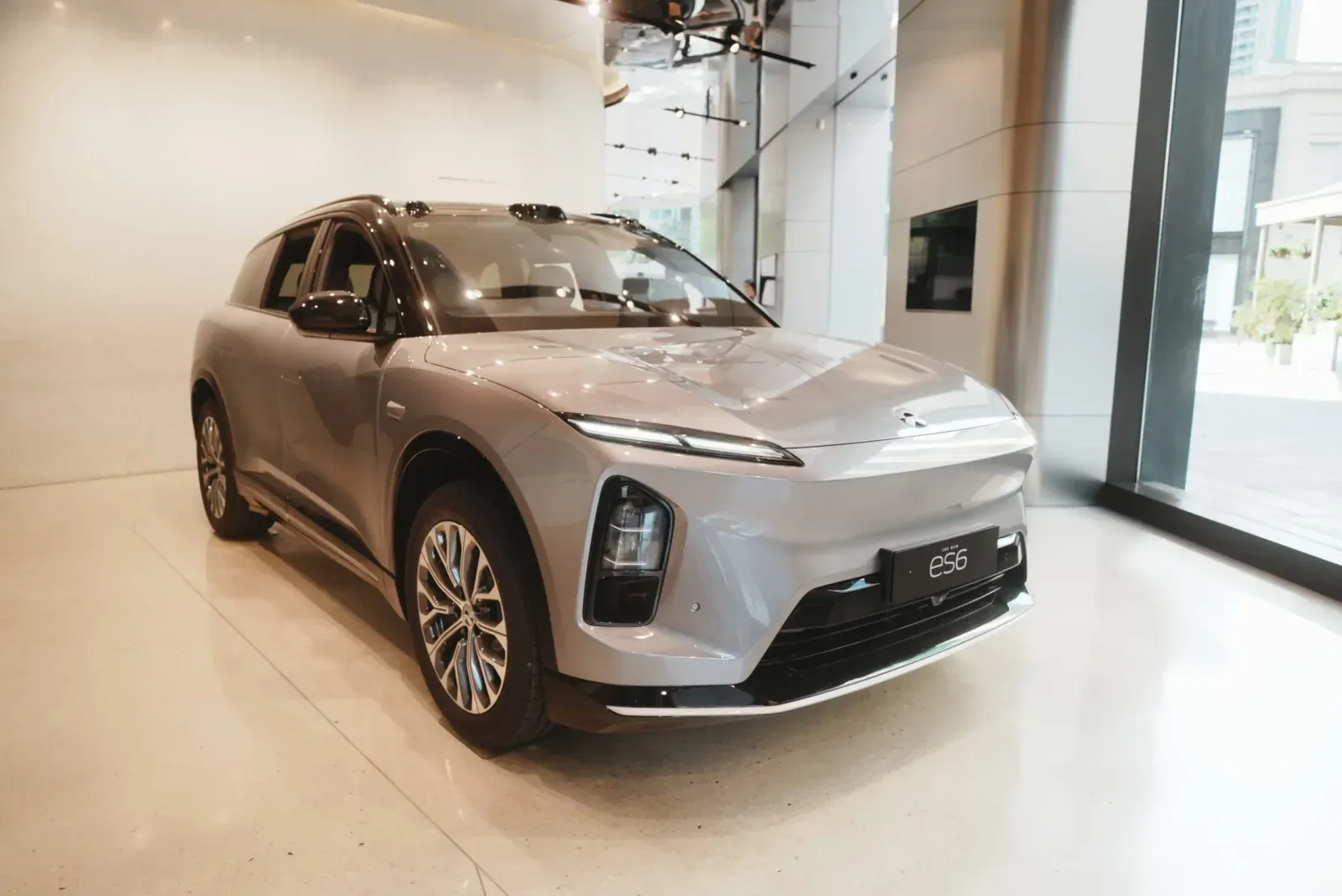 3.5-Hour Robotics, EVs, & Drone Experience in Shanghai